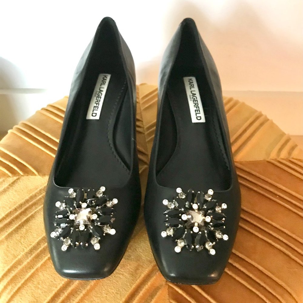 New Karl Lagerfeld Paris Women's Halina Leather Rhinestone Detail Pump Black 8.